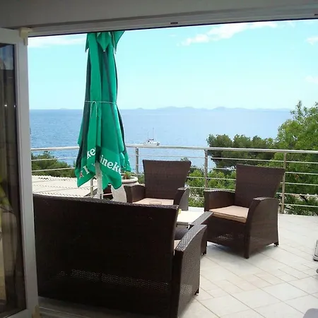 Guest house By The Sea - 15637 Murter